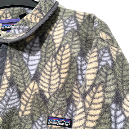 Patagonia Fleece mit Blattmuster